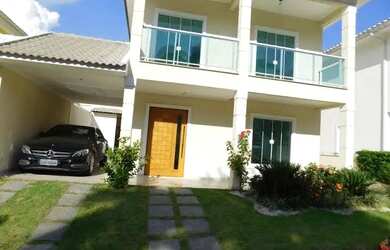 Imagem: A casa possui 2 Dormitórios, 2 Banheiros, 2 Vagas na garagem