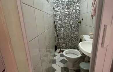 Imagem 8: Casa Térrea com salão compara venda tem 130 metros quadrados com 2 quartos...