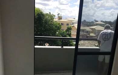 Imagem: O apartamento possui 1 Dormitório, 1 Banheiro, 1 Vaga na garagem