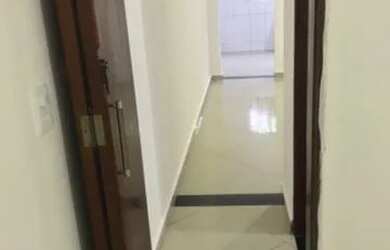 Imagem: A casa possui 1 Dormitório, 1 Banheiro, 2 Vagas na garagem