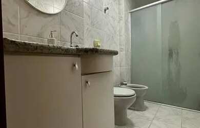 Imagem 8: Alugo ou vendo apartamento anual, 1 suíte + 1 dorm, 1 vaga privativa, ao lado do mar