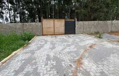 Imagem: O terreno possui 300m² de Área e está localizado em Recanto