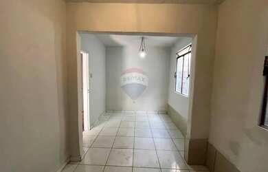 Imagem 6: Casa com entrada independente, quintal e aceita pets 1 quarto área de...