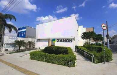 Imagem: O depósito possui 5 Vagas na garagem, 724m² de Área e está