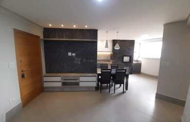 Imagem: O apartamento possui 2 Dormitórios, 2 Banheiros, 2 Vagas na