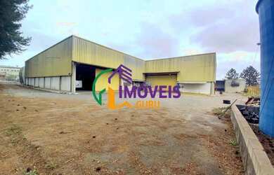 Imagem: O depósito possui 2700m² de Área e está localizado em Centro