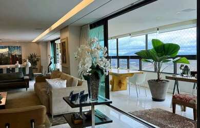 Imagem: O apartamento possui 4 Dormitórios, 5 Banheiros, 5 Vagas na