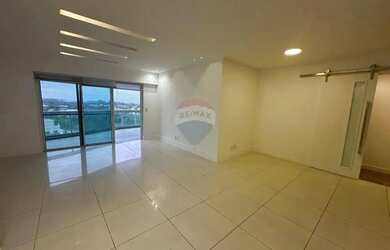 Imagem: O apartamento possui 3 Dormitórios, 4 Banheiros, 2 Vagas na