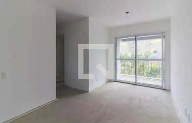 Imagem: O apartamento possui 3 Dormitórios, 1 Banheiro, 1 Vaga na garagem