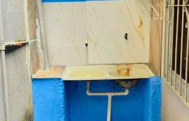 Imagem 5: Casa e 2 ap alugados comercial