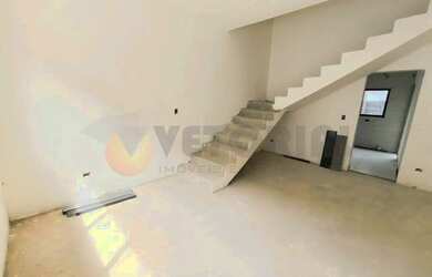 Imagem: A casa possui 2 Dormitórios, 1 Banheiro, 1 Vaga na garagem