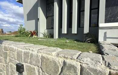 Imagem 2: Casa no Condomínio Reino Verde - 5 suítes - 405 m2