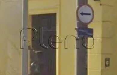 Imagem: O depósito à venda possui 5 Vagas na garagem e 660m² de Área