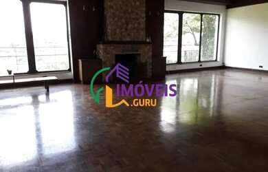 Imagem: A casa possui 5 Dormitórios, 5 Banheiros, 4 Vagas na garagem