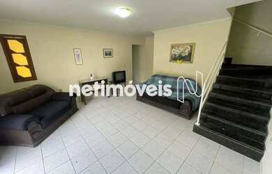 Imagem: A casa possui 4 Dormitórios, 2 Banheiros, 1 Vaga na garagem