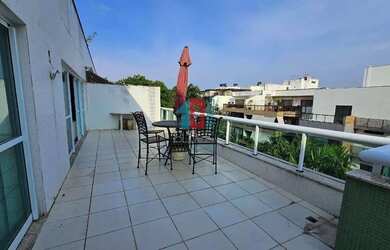 Imagem: O apartamento na cobertura possui 3 Dormitórios, 5 Banheiros