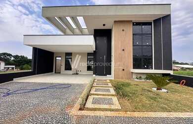 Imagem: A casa em condomínio possui 3 Dormitórios, 5 Banheiros, 4