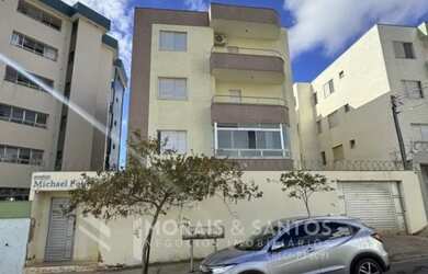 Imagem: O apartamento possui 2 Dormitórios, 1 Banheiro, 2 Vagas na