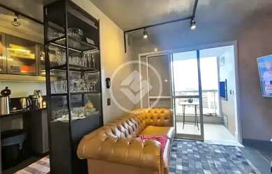 Imagem: O apartamento possui 2 Dormitórios, 2 Banheiros, 2 Vagas na