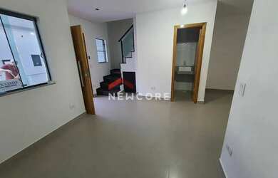 Imagem: A casa em condomínio possui 3 Dormitórios, 3 Banheiros, 2