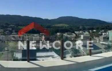 Imagem: A casa em condomínio possui 5 Dormitórios, 5 Banheiros, 4