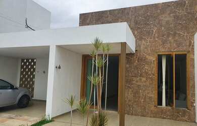 Imagem: A casa em condomínio possui 3 Dormitórios, 3 Banheiros, 2