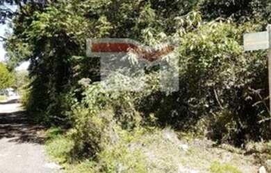 Imagem: O terreno possui 1.450m² de Área e está localizado em Canela