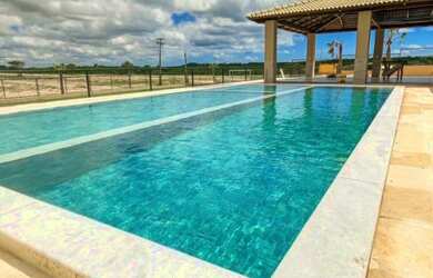 Imagem: O terreno possui 396m² de Área, Piscina e está localizado