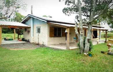 Imagem 1: sítio em Viana. Varanda