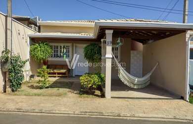 Imagem: A casa em condomínio possui 3 Dormitórios, 2 Banheiros, 2