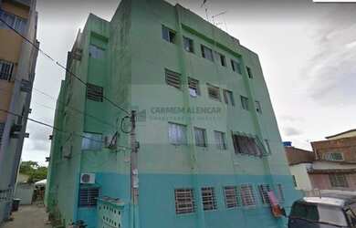 Imagem: O apartamento possui 3 Dormitórios, 1 Banheiro, 1 Vaga na garagem