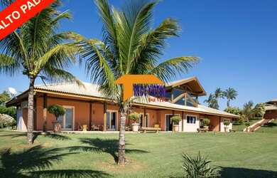 Imagem: A casa possui 3 Dormitórios, 5 Banheiros, 5 Vagas na garagem