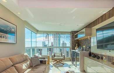 Imagem: O apartamento possui 4 Dormitórios, 3 Banheiros, 3 Vagas na