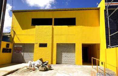 Imagem: O depósito possui 3 Vagas na garagem, 50m² de Área e está