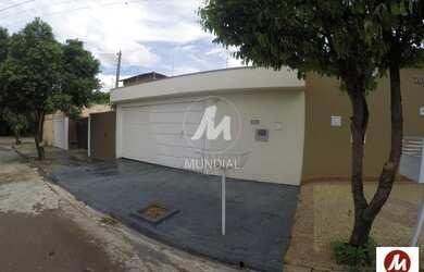 Imagem: A casa possui 3 Dormitórios, 1 Banheiro, 2 Vagas na garagem