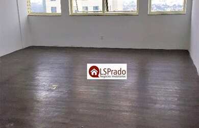 Imagem: O depósito possui 2 Vagas na garagem e 100m² de Área e está