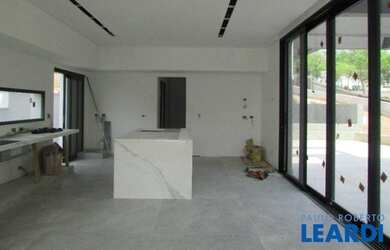 Imagem 11: CASA EM CONDOMÍNIO - TAMBORÉ - SP