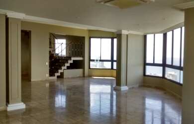 Imagem: O apartamento possui 5 Dormitórios, 5 Banheiros, 5 Vagas na