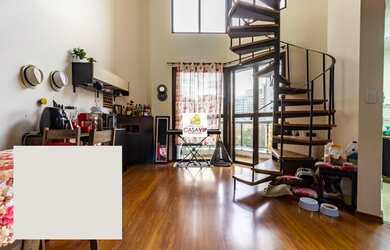 Imagem: O apartamento possui 2 Dormitórios, 1 Banheiro, 1 Vaga na garagem