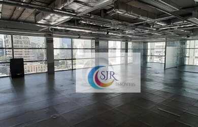 Imagem: O depósito possui 5 Vagas na garagem, 400m² de Área e está