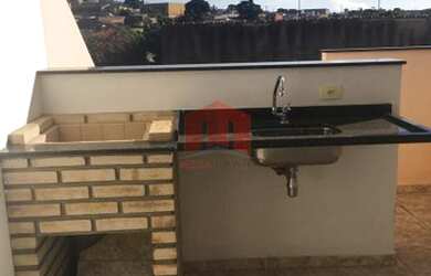 Imagem 13: Sobrado Geminado. Churrasqueira, Varanda, 10m² de Áreae2 Vagas na garagem