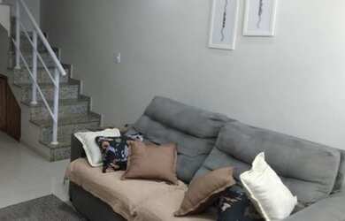 Imagem: A casa possui 2 Dormitórios, 2 Banheiros, 1 Vaga na garagem