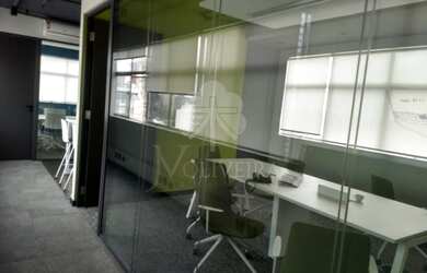 Imagem: O depósito possui 1 Vaga na garagem, 58m² de Área e está