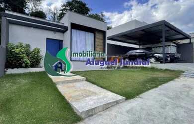 Imagem: A casa possui 2 Dormitórios, 2 Banheiros, 4 Vagas na garagem