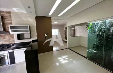 Imagem: A casa possui 3 Dormitórios, 3 Banheiros, 1 Vaga na garagem