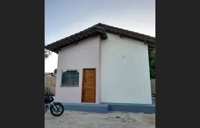 Imagem: A casa possui 1 Dormitório, 1 Banheiro e está localizado