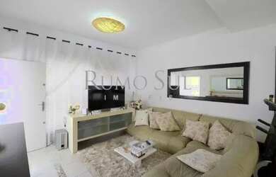 Imagem: A casa possui 4 Dormitórios, 1 Banheiro, 3 Vagas na garagem