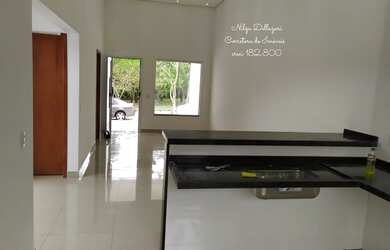 Imagem: A casa em condomínio possui 3 Dormitórios, 2 Banheiros, 2