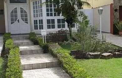 Imagem: A casa em condomínio possui 4 Dormitórios, 5 Banheiros, 4