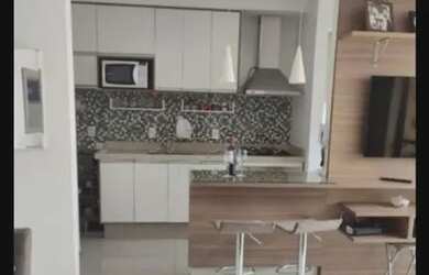 Imagem: O apartamento possui 2 Dormitórios, 1 Banheiro, 1 Vaga na garagem